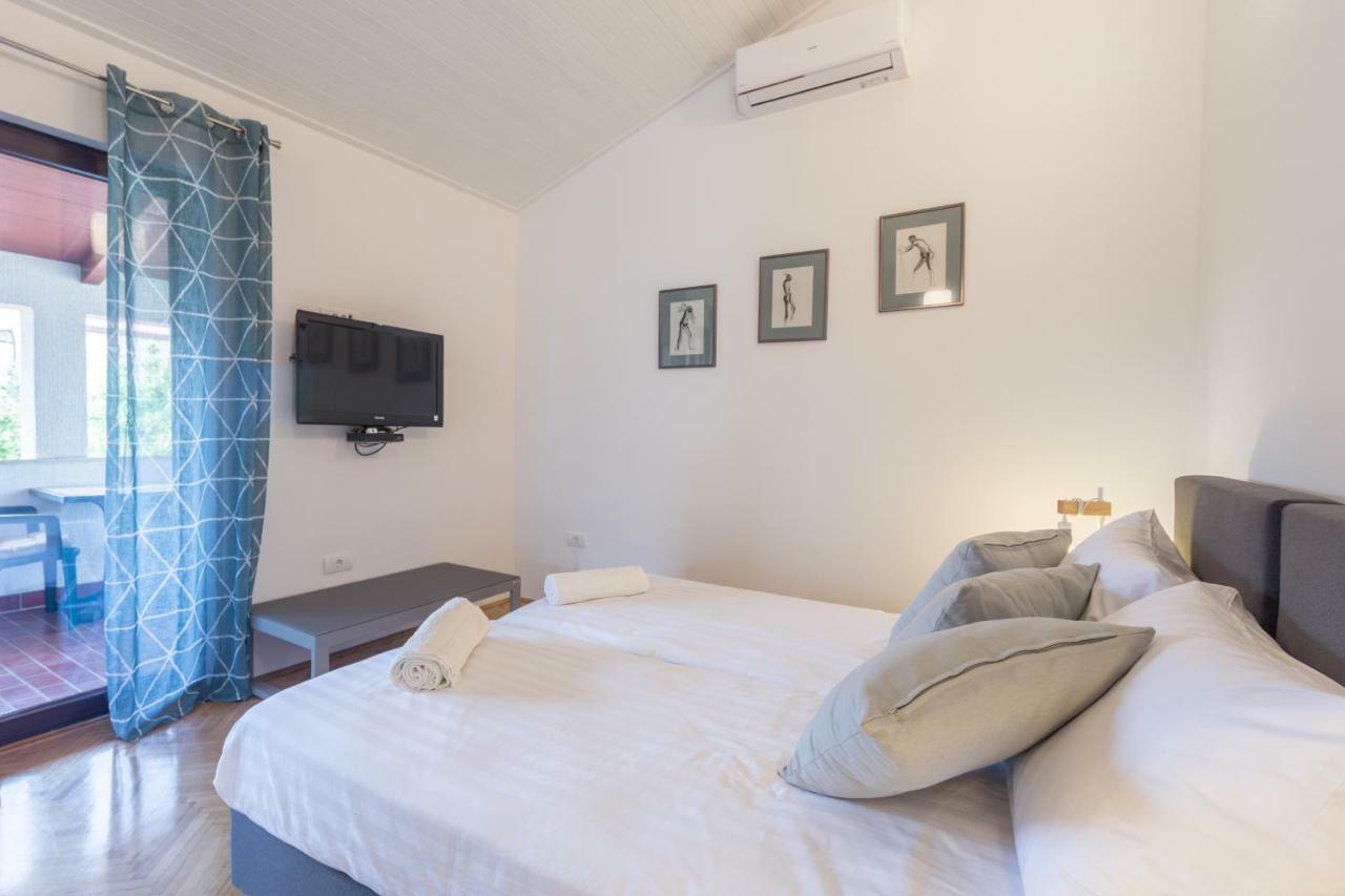 Apartment Lungera Pula Exterior photo